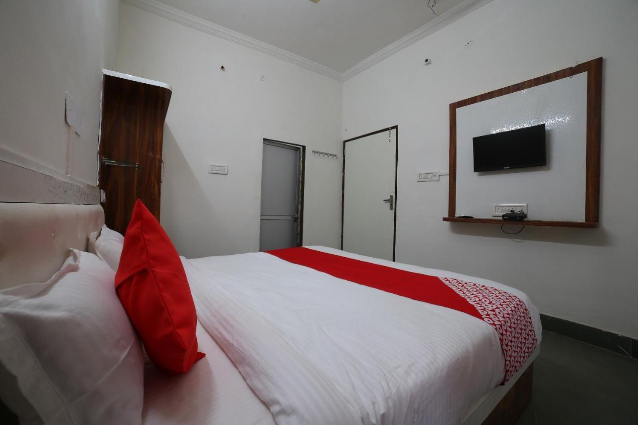 Oyo 37077 Hotel Rawat Ajmer Luaran gambar
