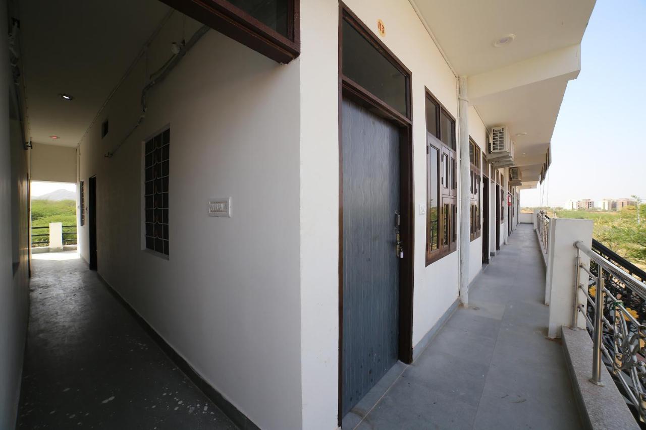 Oyo 37077 Hotel Rawat Ajmer Luaran gambar