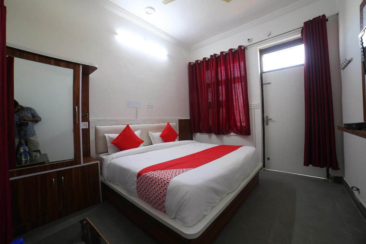Oyo 37077 Hotel Rawat Ajmer Luaran gambar