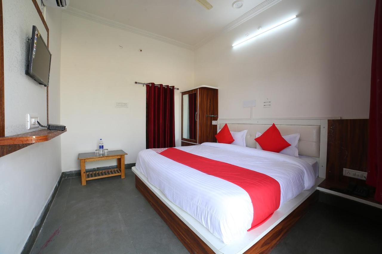 Oyo 37077 Hotel Rawat Ajmer Luaran gambar