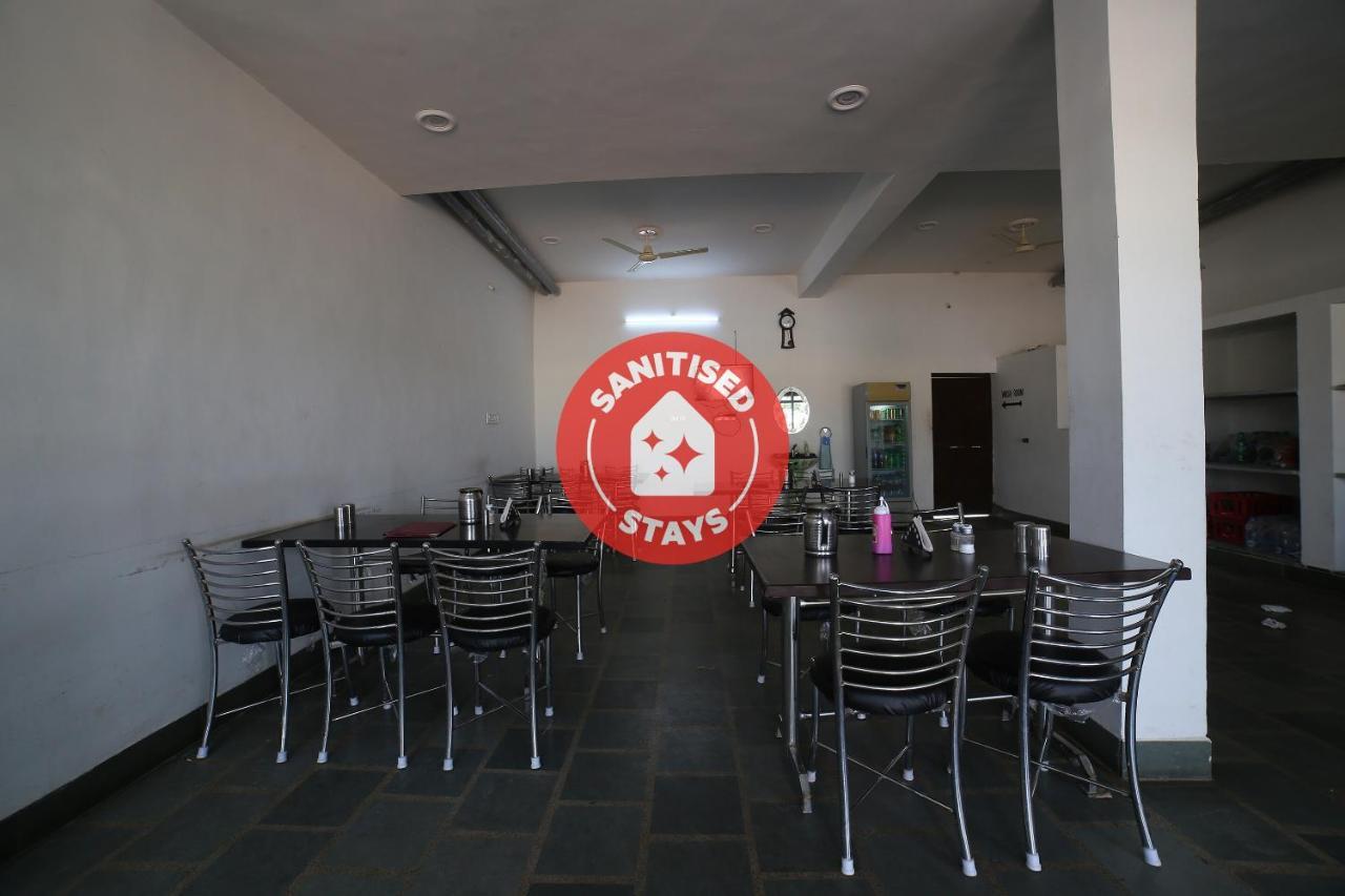 Oyo 37077 Hotel Rawat Ajmer Luaran gambar